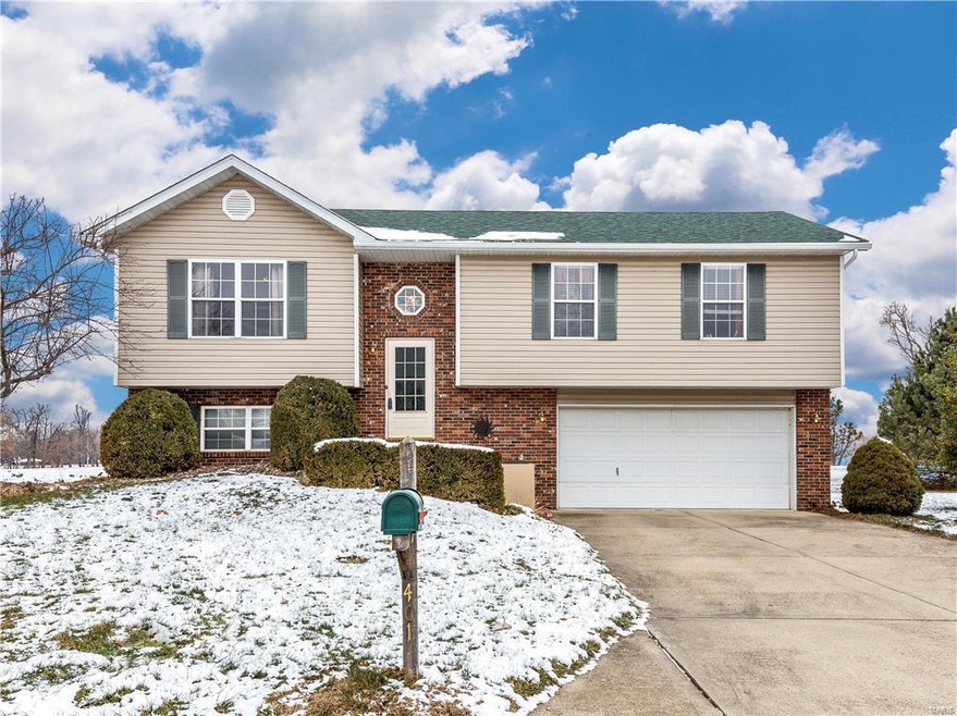 401 Copper Bend Rd, Maryville, IL 62062 - photo 1