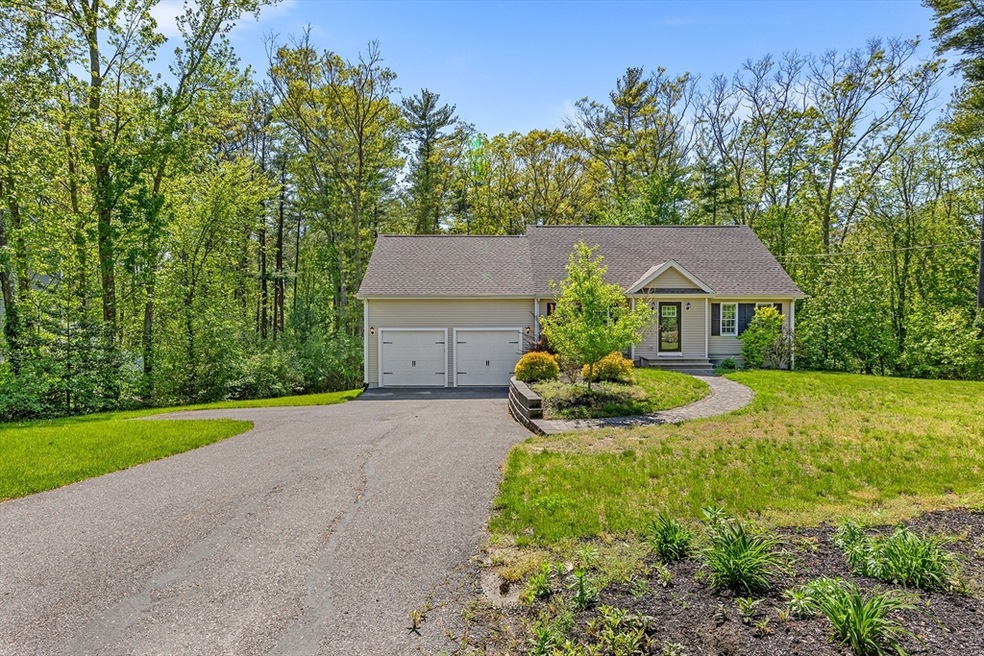 520 W Washington St, Hanson, MA 02341 - photo 1