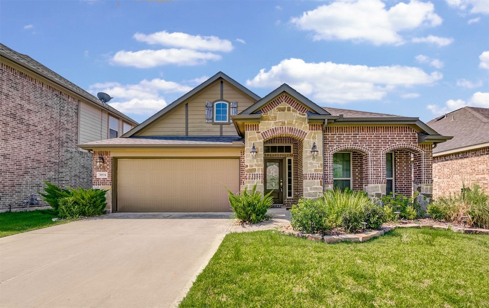 31834 Chapel Rock Ln, Spring, TX 77386 - photo 1