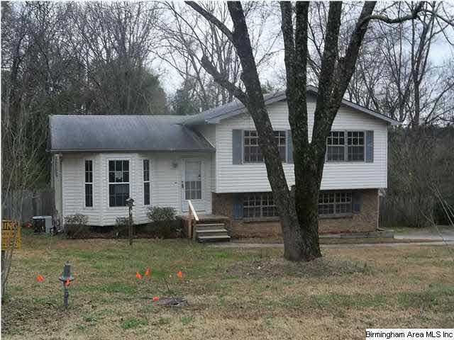 524 20th Ave NE, Center Point, AL 35215 - photo 1