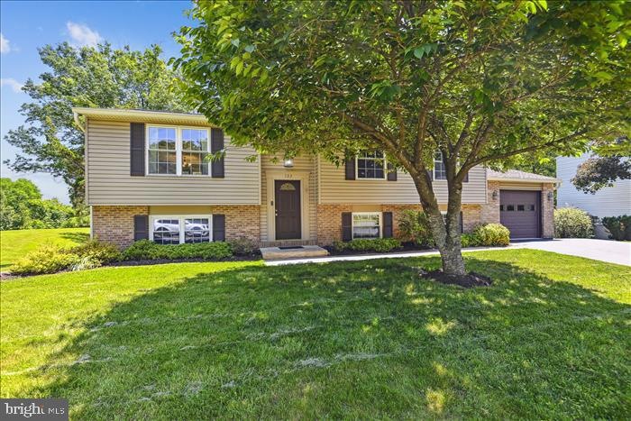 133 Applegate Dr, Sterling, VA 20164 - photo 1