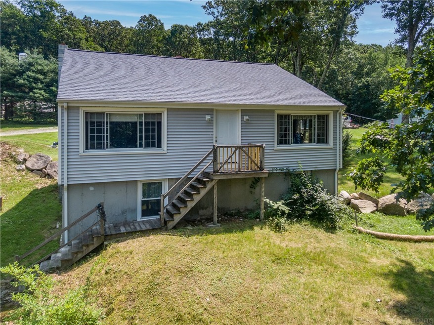 538 Saint Paul St, North Smithfield, RI 02896 - photo 1