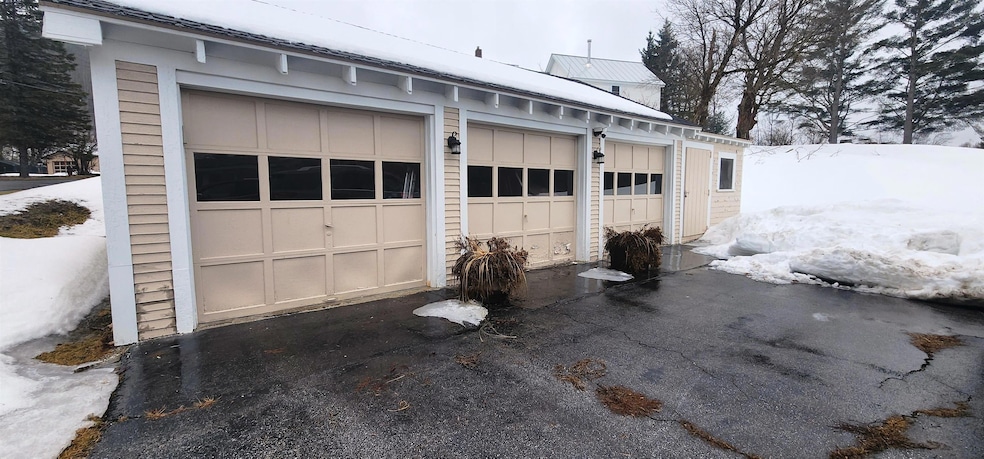 18 Middle Rd, Barre, VT 05641 - photo 1