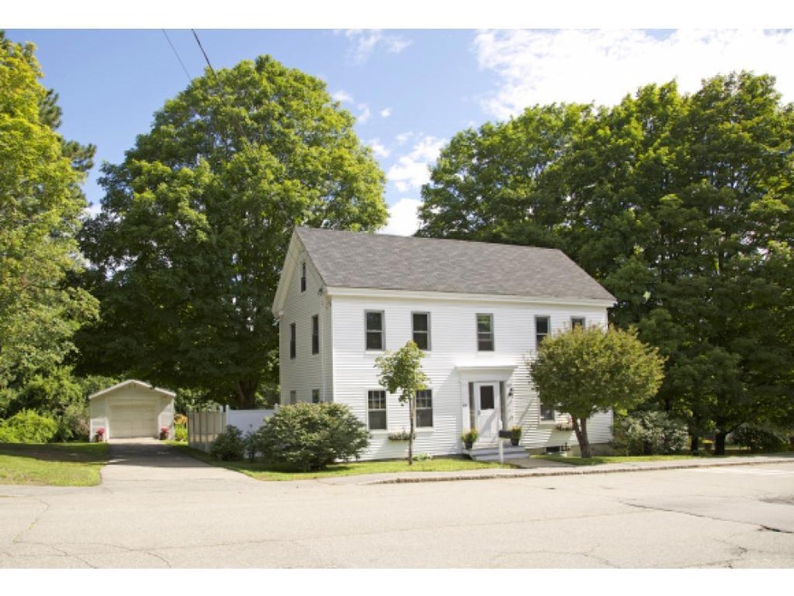 791 Maplewood Ave, Portsmouth, NH 03801 - photo 1