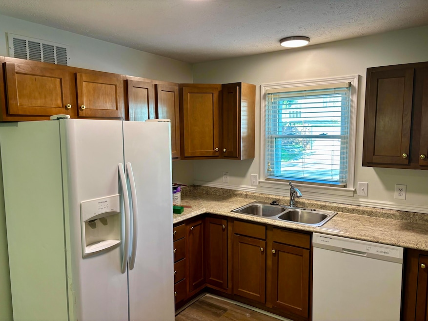 For Rent $1,950/month