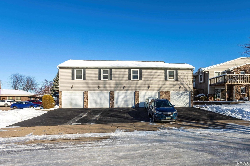 2418 E 51st St unit A, Davenport, IA 52807 - photo 1
