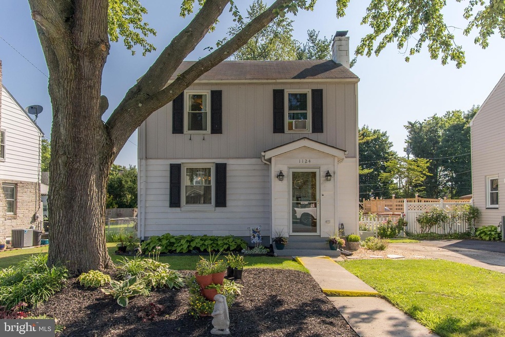 1124 Beechwood Dr, Hagerstown, MD 21742 - photo 1