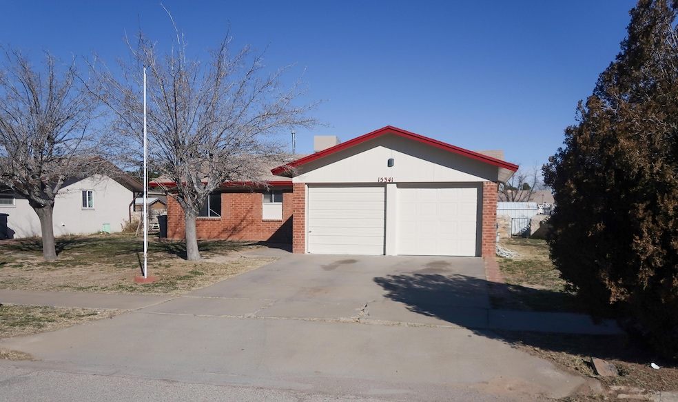 15341 Fairwood Ct, Horizon City, TX 79928 - photo 1