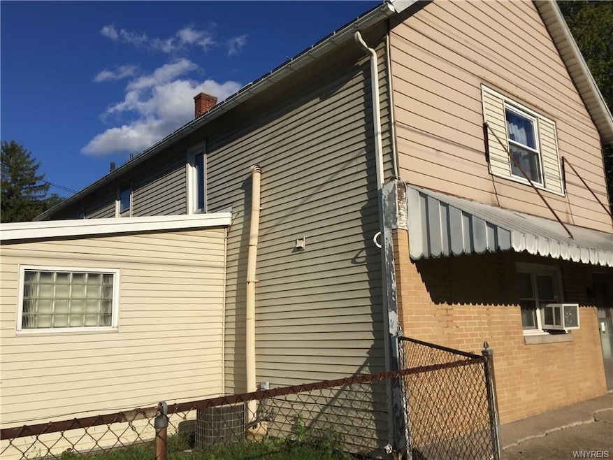 995 Oliver St, North Tonawanda, NY 14120 - photo 1