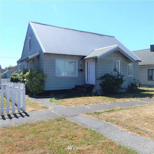 219 SW Alfred St, Chehalis, WA 98532 - photo 1
