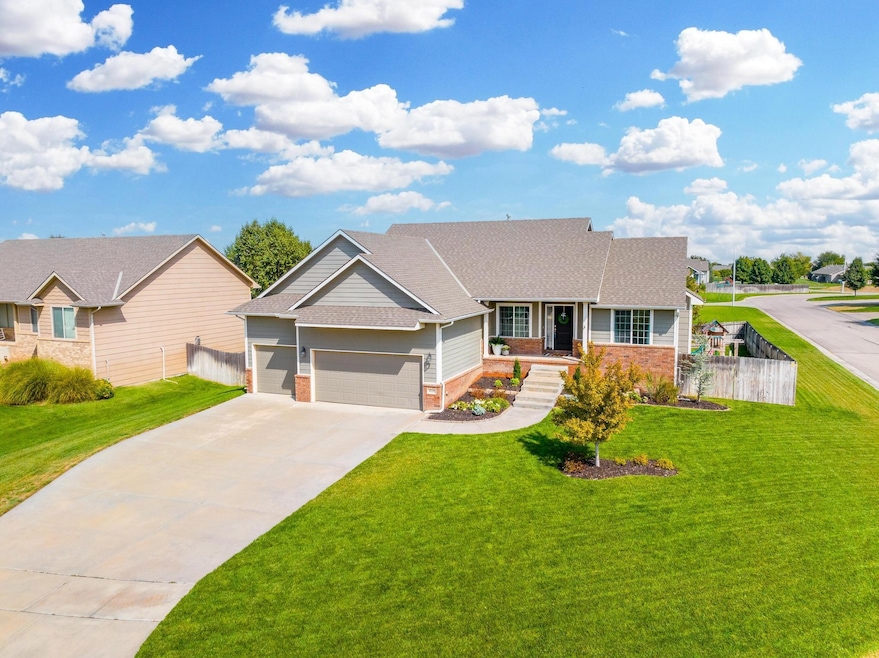 4110 N Rutgers Cir, Maize, KS 67101 - photo 1