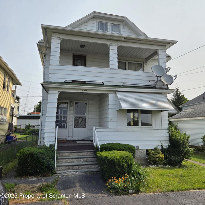 1440 Thackery St unit 1, Scranton, PA 18504 - photo 1