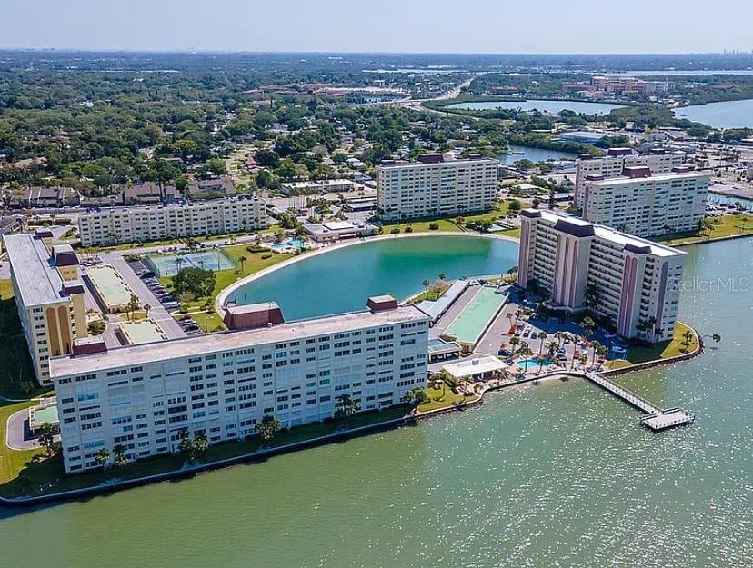 Concord House at Sea Towers unit 304, Saint Petersburg, FL 33708 - photo 1