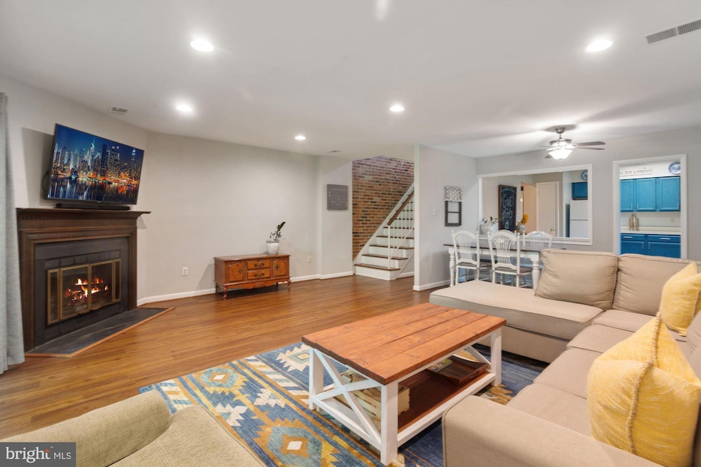 3830B Steppes Ct, Falls Church, VA 22041 - photo 1