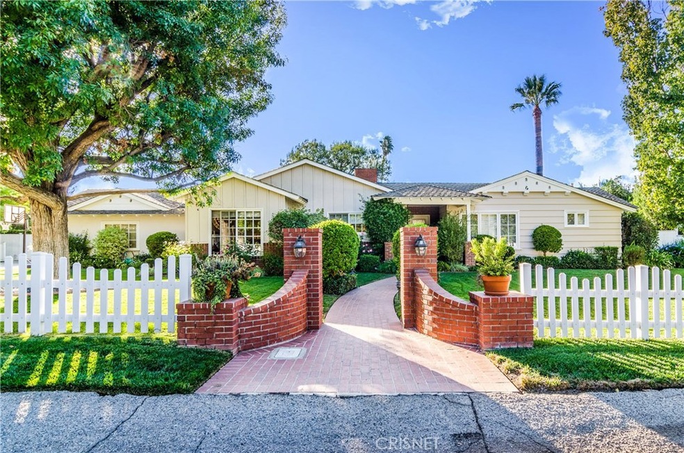 4817 Natoma Ave, Woodland Hills, CA 91364 - photo 1