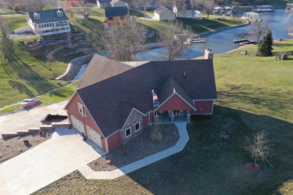 31211 Mockingbird Ln, Unionville, MO 63565 - photo 1