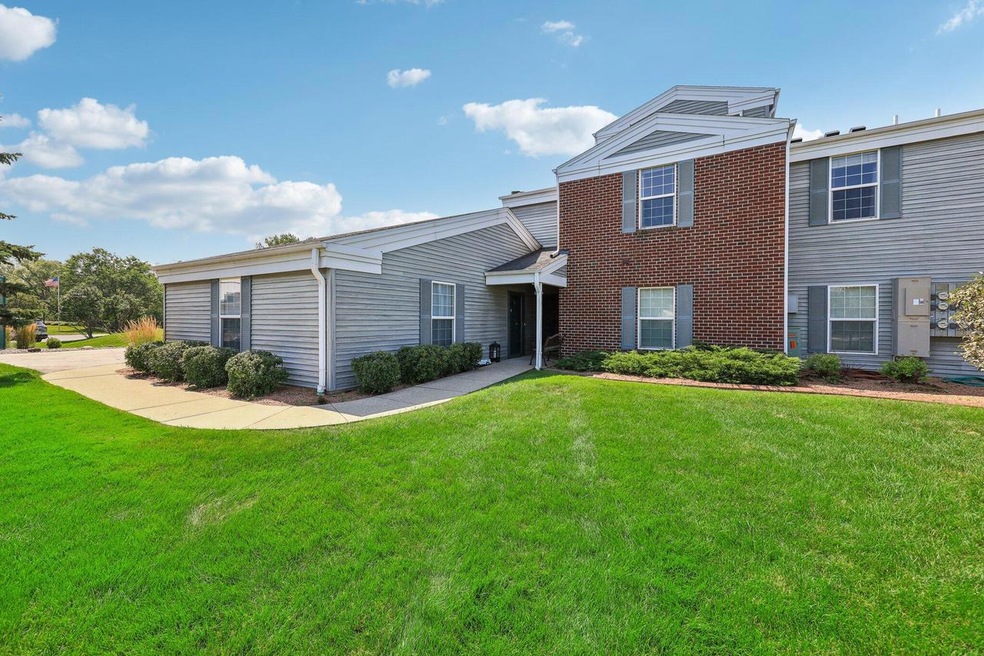 E Fieldhack Dr (47)