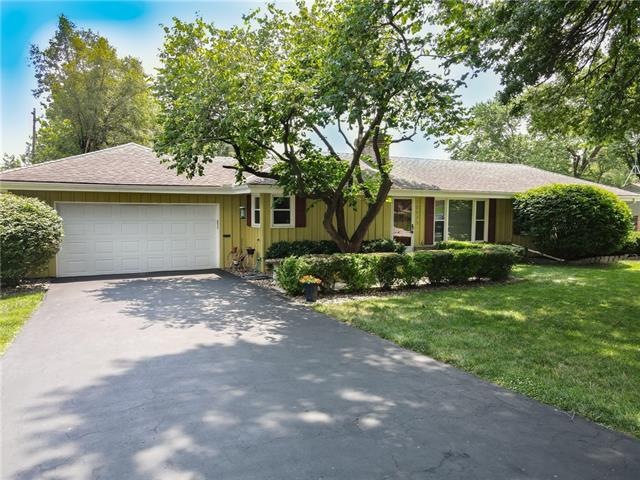 10925 W 51st Terrace, Shawnee, KS 66203 - photo 1