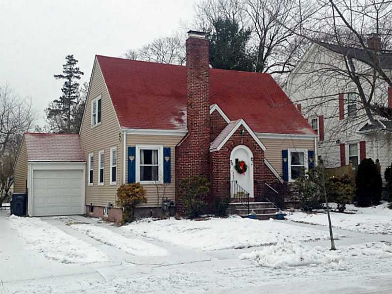 45 Bartlett Ave, Cranston, RI 02905 - photo 1