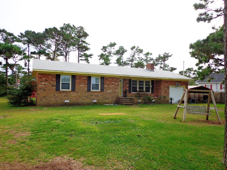 Front View 642 Bayview