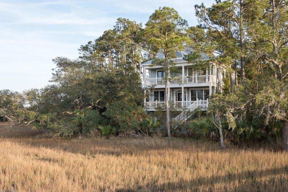 1813 Landfall Way_back-exterior