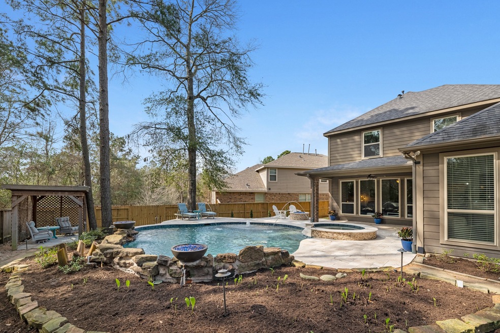 114 Red Eagle Ct, Montgomery, TX 77316 - photo 1