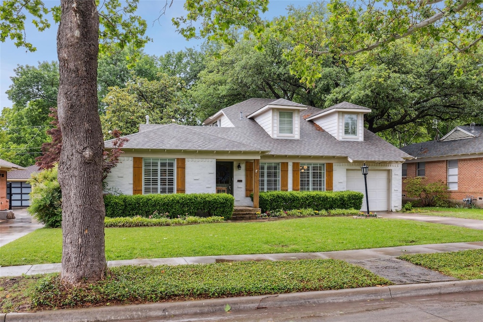 6538 Axton Ln, Dallas, TX 75214 - photo 1