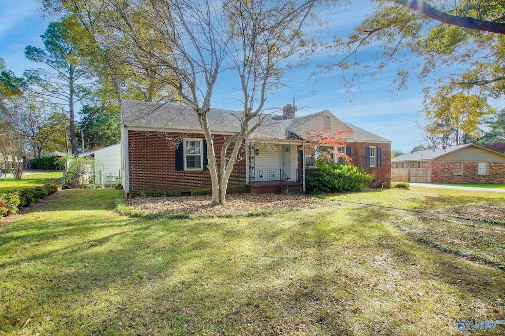 1512 10th Ave SE, Decatur, AL 35601 - photo 1