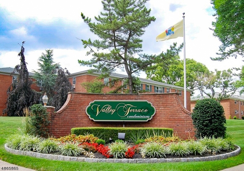 31 Knox Terrace unit 1A, Wayne, NJ 07470 - photo 1