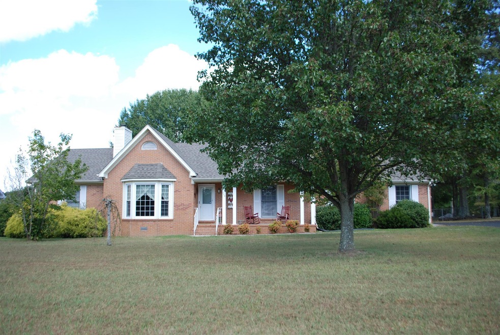 718 Doak Rd, Manchester, TN 37355 - photo 1