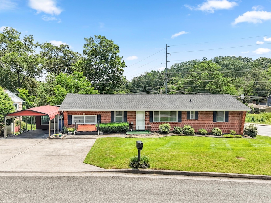 For Sale $325,000 • Co-Listing Agent