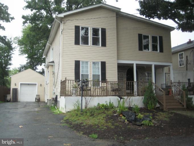 9522 Lanham Severn Rd, Lanham, MD 20706 - photo 1