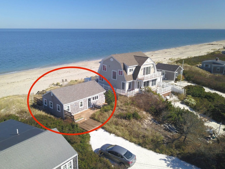 16 Pierce Ave, Oak Bluffs, MA 02557 - photo 1