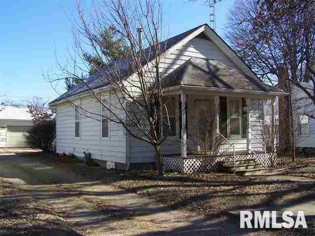 618 Lincoln Ave, Lincoln, IL 62656 - photo 1