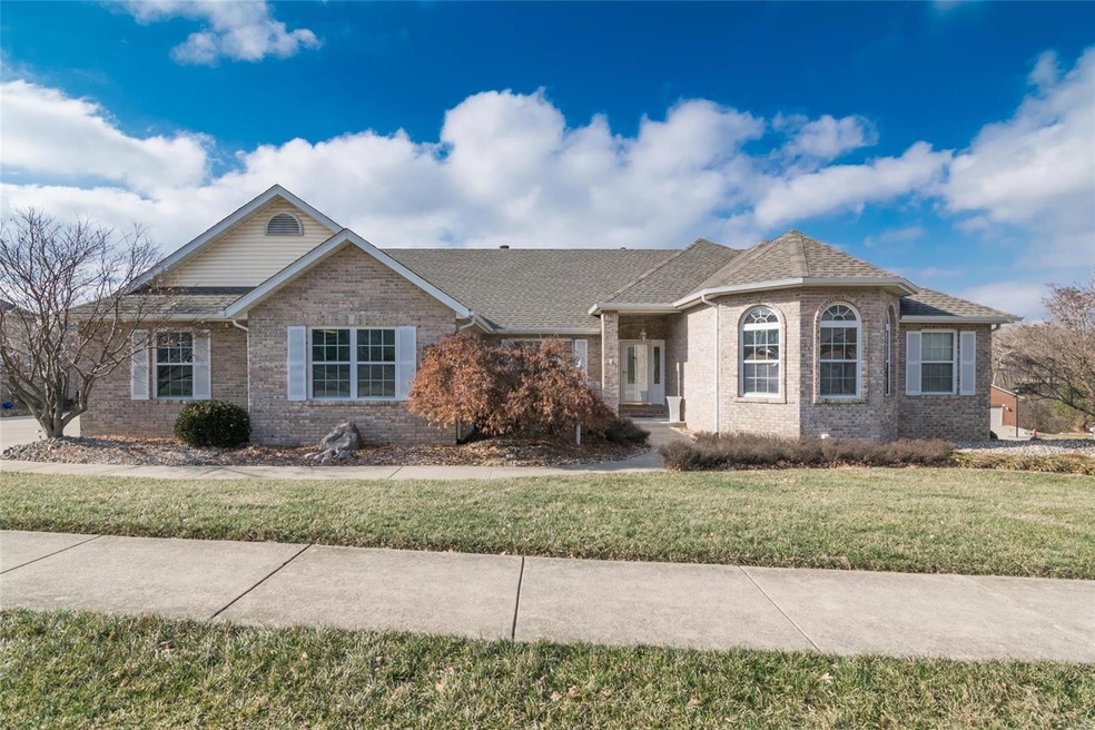 123 Kingsbrooke Blvd, Glen Carbon, IL 62034 - photo 1