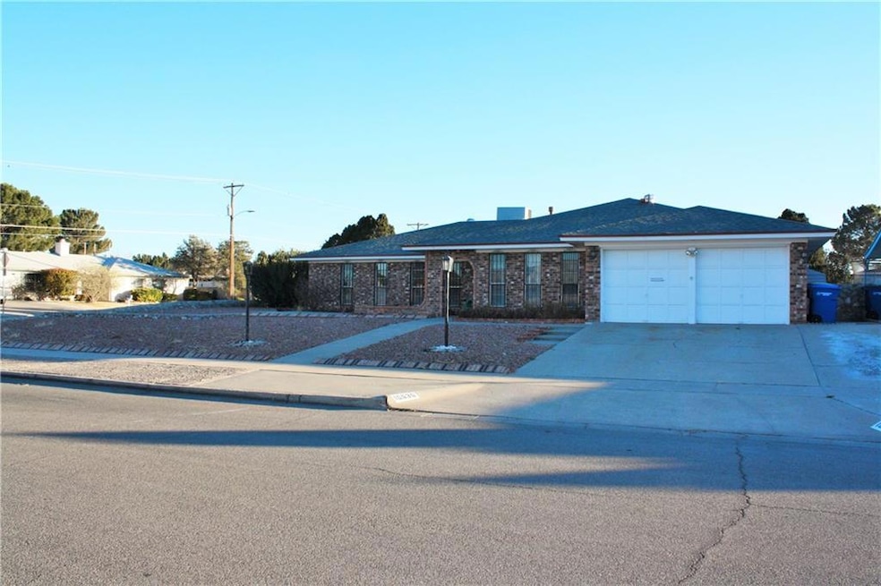 10636 Causeway Dr, El Paso, TX 79935 - photo 1