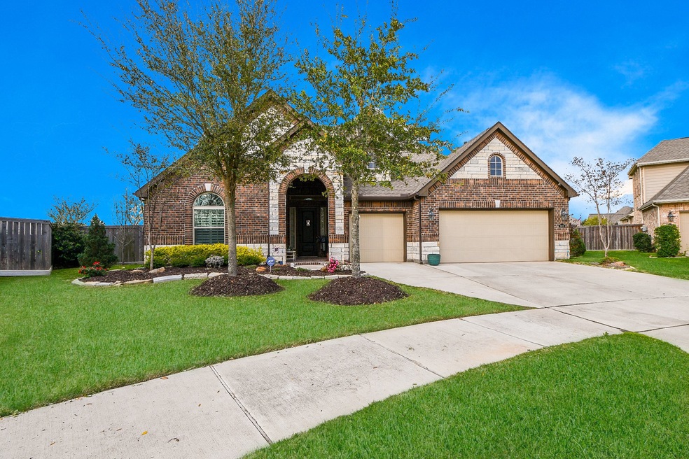 1939 Saxon Bend Trail, Richmond, TX 77469 - photo 1