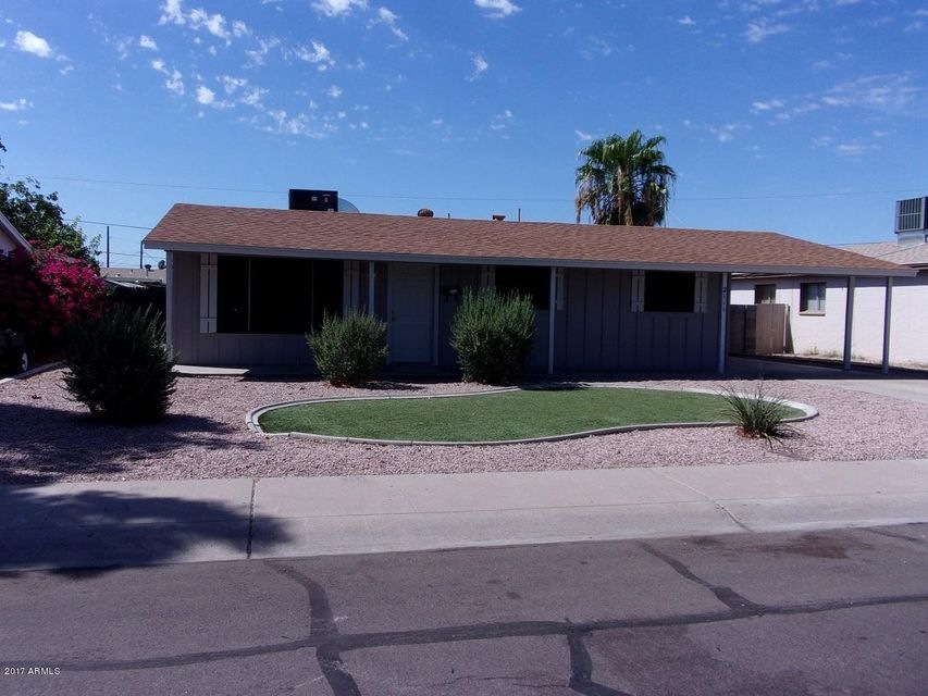 2111 W. Poinsettia 001