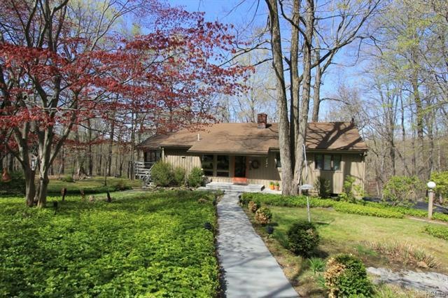 9 Cedar Rd S, Katonah, NY 10536 - photo 1