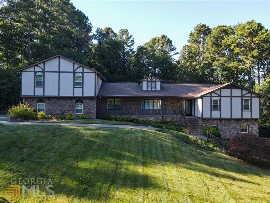 299 Camelot Cir NW, Calhoun, GA 30701 - photo 1