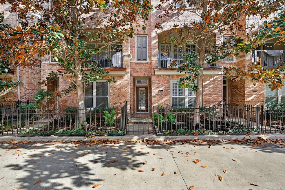 3704 Wycliff Ave unit 2, Dallas, TX 75219 - photo 1