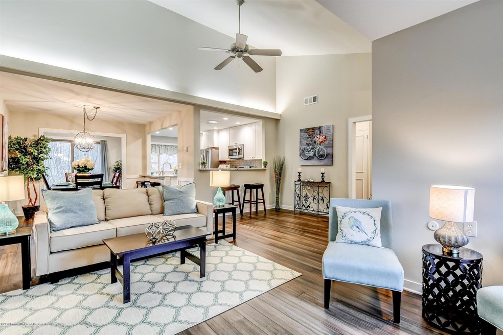 10-Living Room