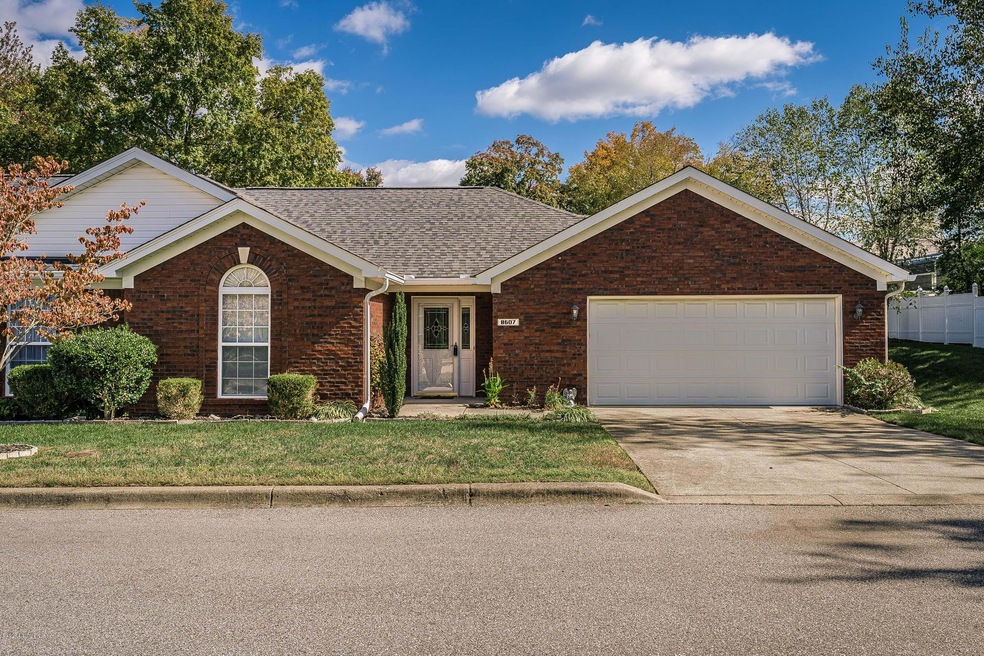 8607 Mill Spring Place unit 8607, Louisville, KY 40228 - photo 1