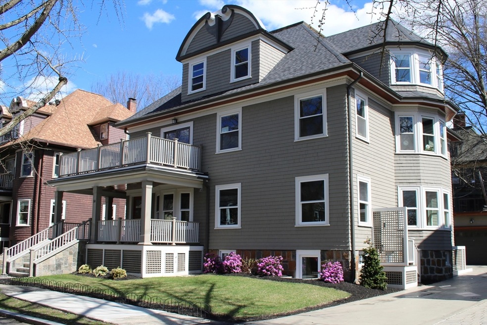 50 Russell St unit 1, Brookline, MA 02446 - photo 1