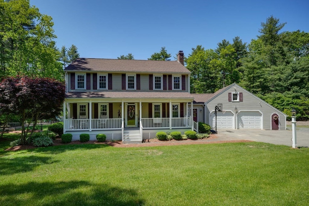 455 Chestnut St, Wrentham, MA 02093 - photo 1