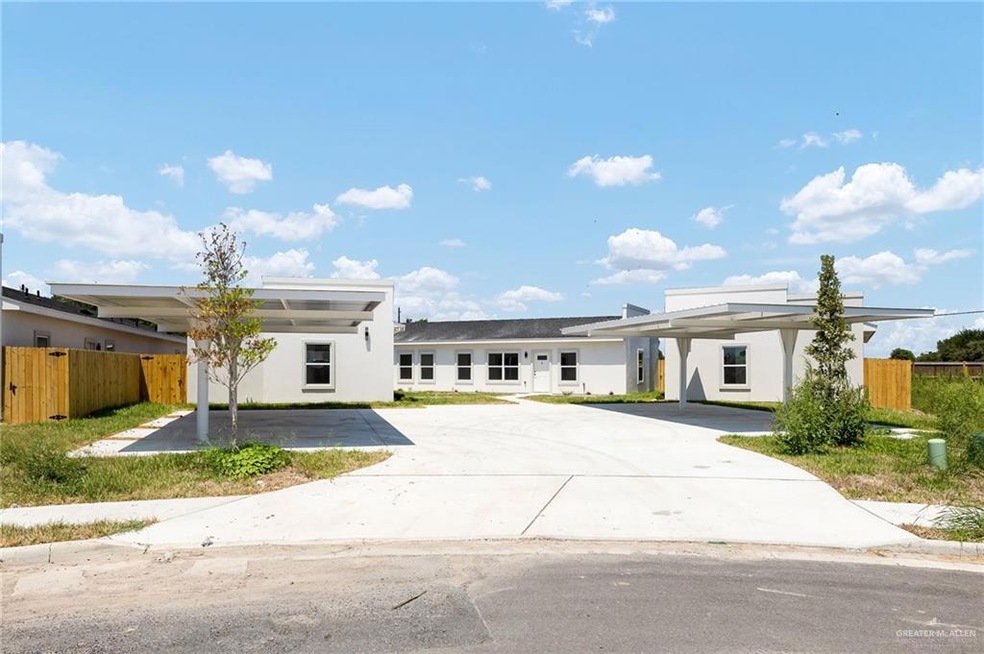 2714 Primrose Dr unit 4, Progreso Lakes, TX 78596 - photo 1