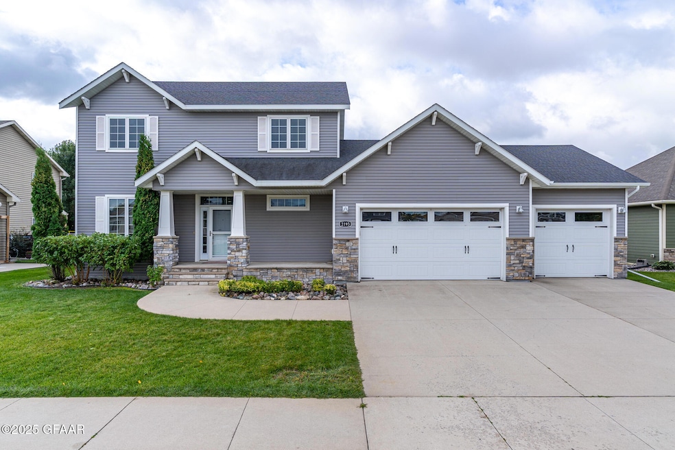 Under Contract $589,000