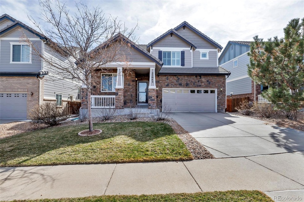 25043 E Hoover Place, Aurora, CO 80016 - photo 1