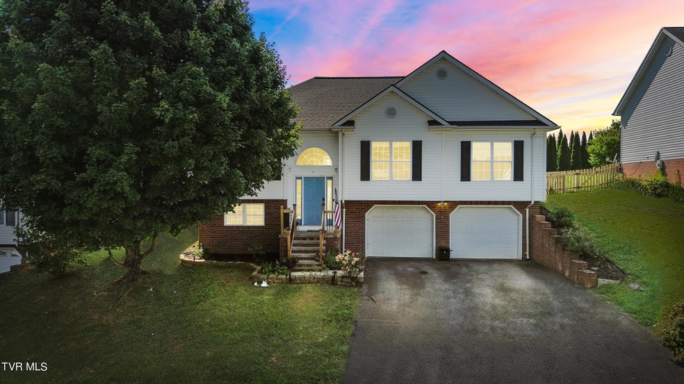 15 Taylor Ridge Ct, Johnson City, TN 37601 - photo 1