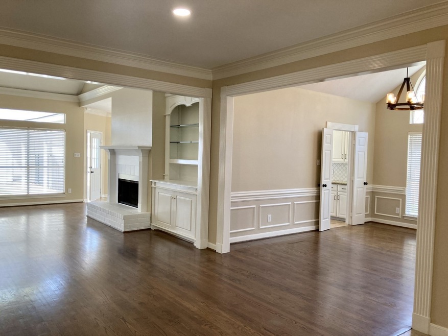 12112 Silver Creek Dr, Houston, TX 77070 - photo 1